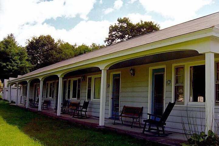 West Road Motel
