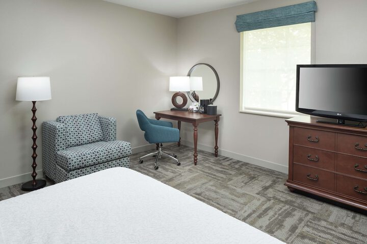Room 25 of 51