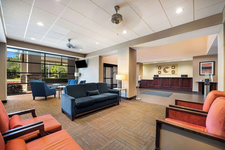 Comfort Suites Northlake