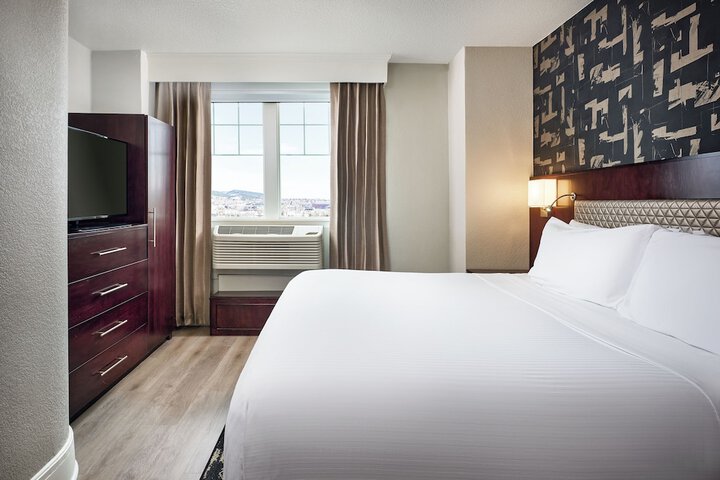 Hotel Alex Johnson Rapid City Curio Collection by Hilton