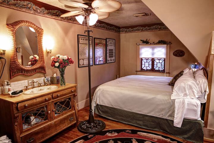 Room 14 of 42