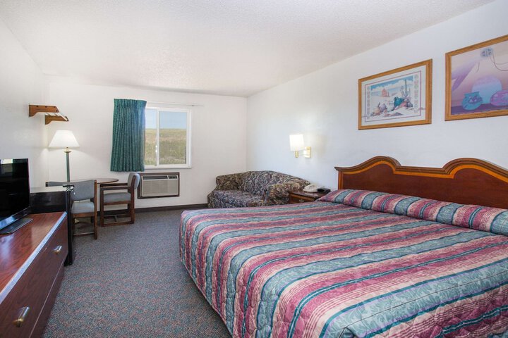Room 18 of 30