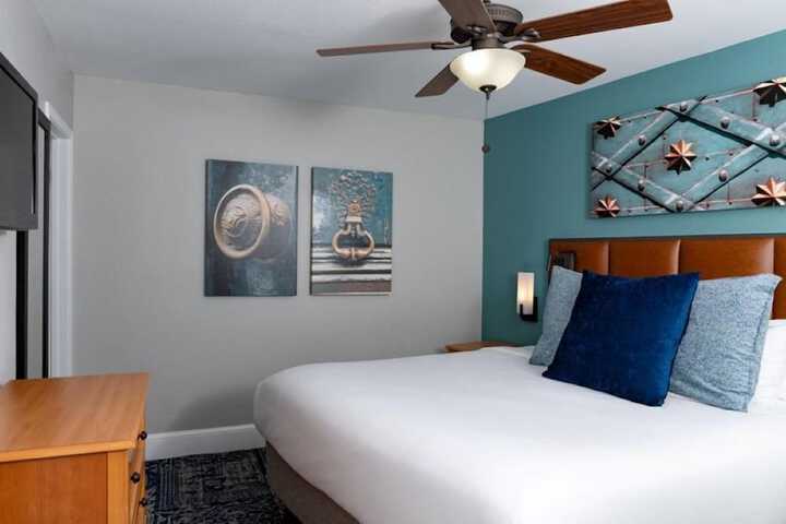 Room 14 of 19