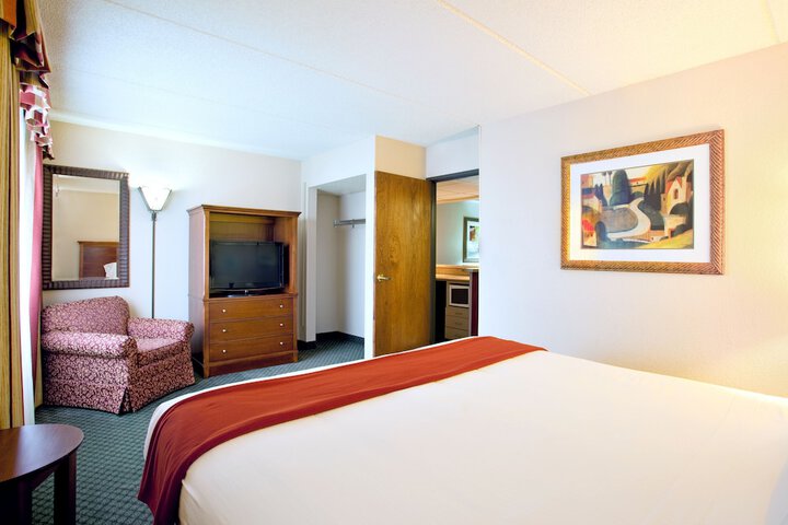 Room 18 of 50