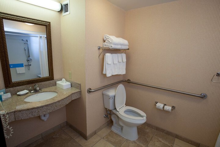 Room 40 of 54