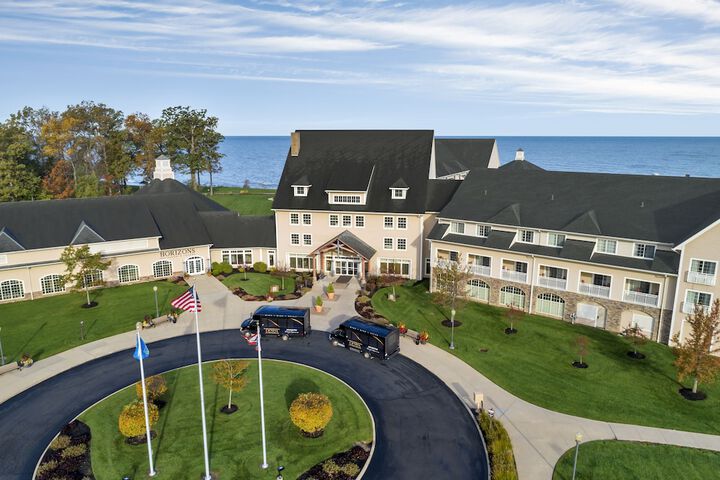 Hotel 2 of 73