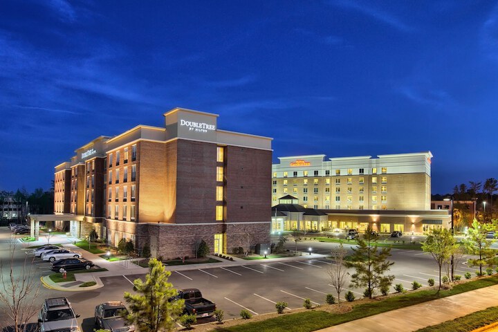 DoubleTree by Hilton Raleigh - Cary