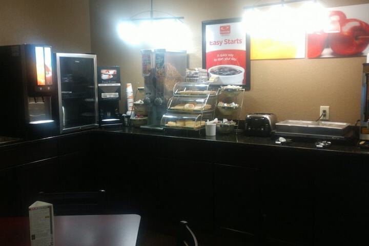 Econo Lodge Luverne I-90