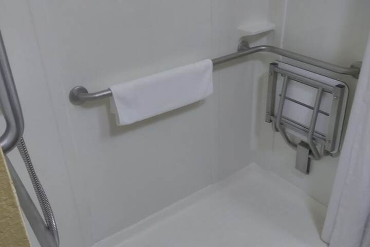 Room 53 of 71