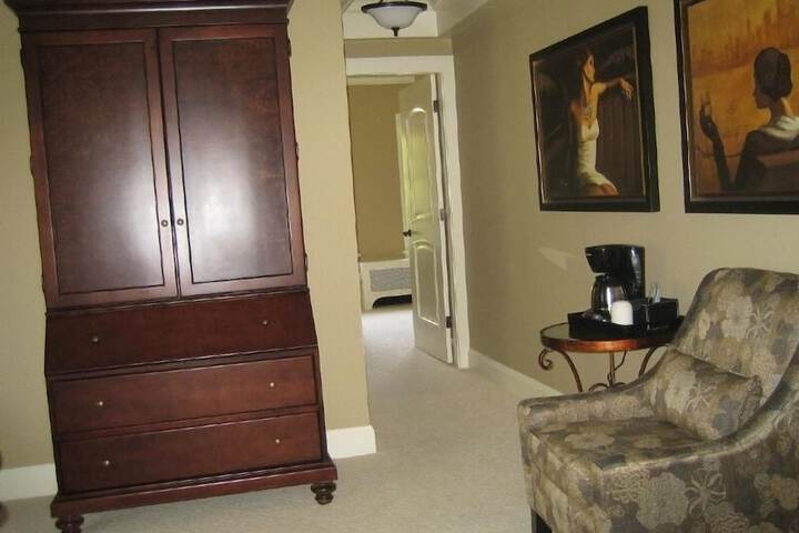 Room 26 of 40