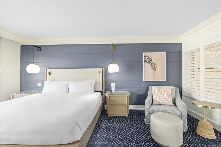 Room 90 of 172