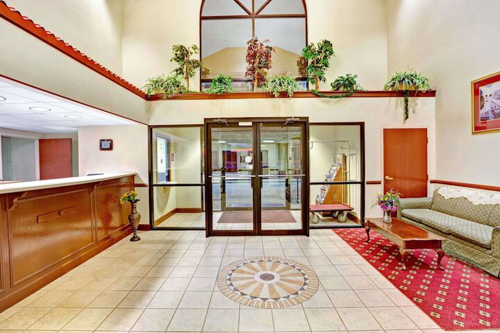 Hotel Interior 4 of 16