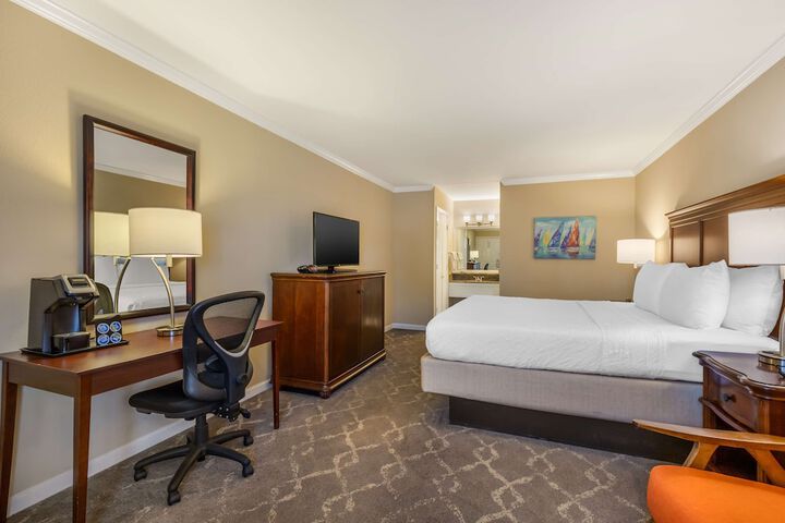 Room 29 of 38