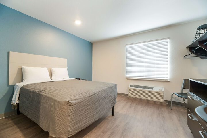 Room 15 of 22
