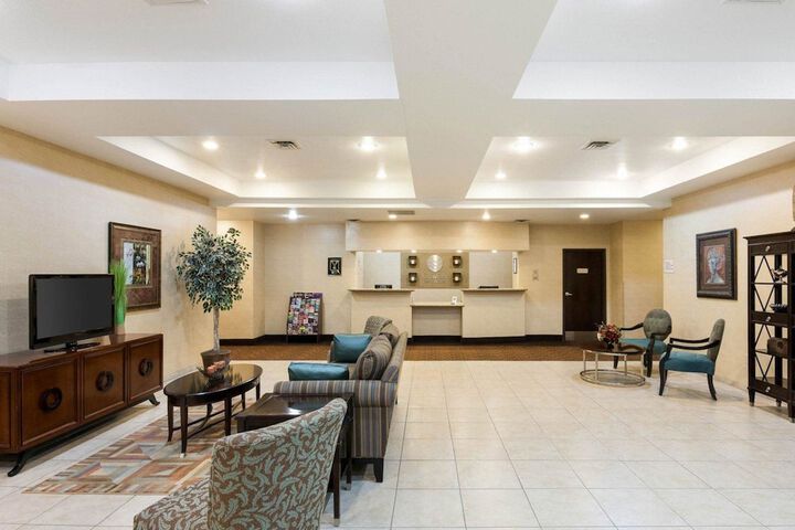 Comfort Inn & Suites Regional Medical Center