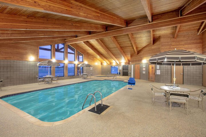 Pool 8 of 111