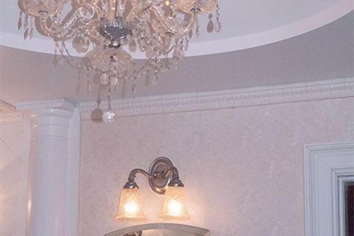 The Albanus Phillips Inn