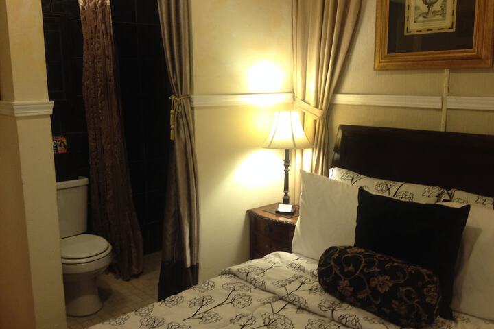 Room 17 of 54