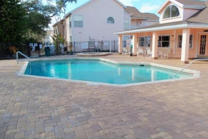 Pool 6 of 35
