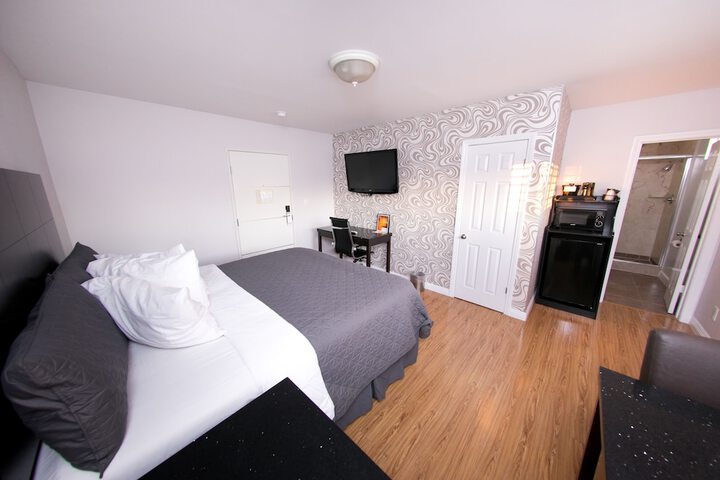 Room 20 of 39