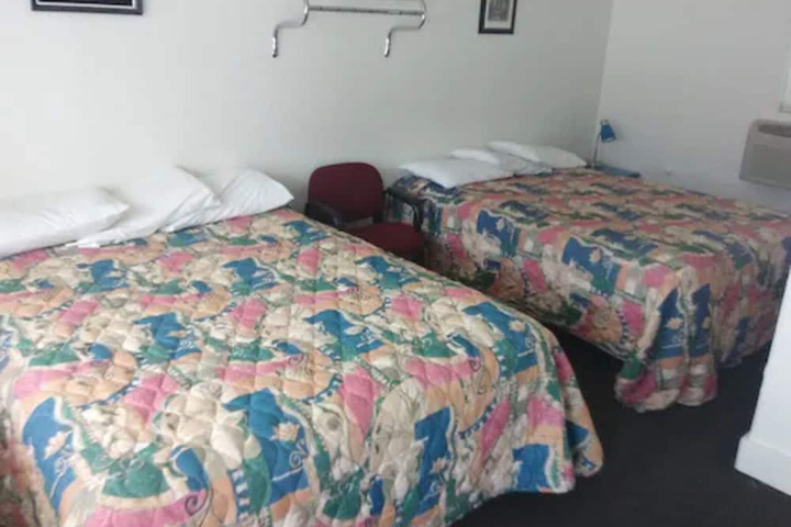 Trail Motel