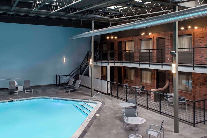 Pool 10 of 77