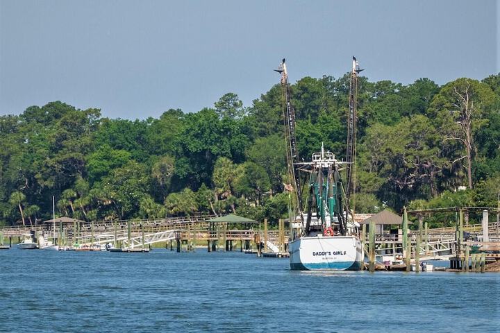 Lowcountry Landing! 3-story Townhouse in Old Towns Promenade