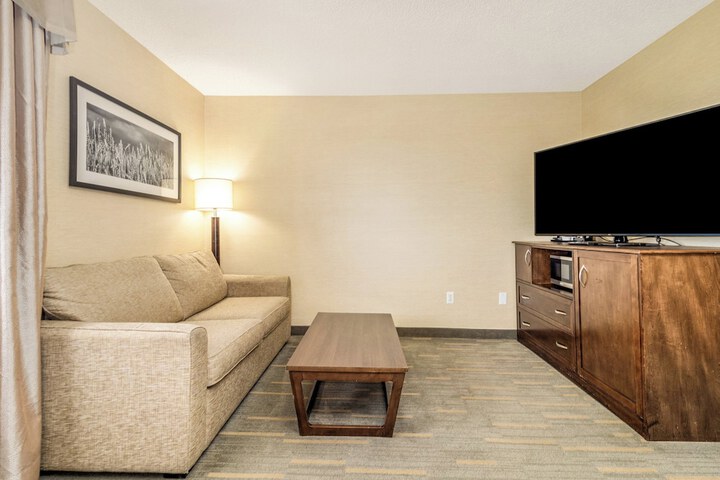 Room 157 of 200