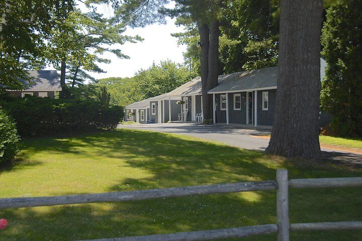 Property Grounds 25 of 25
