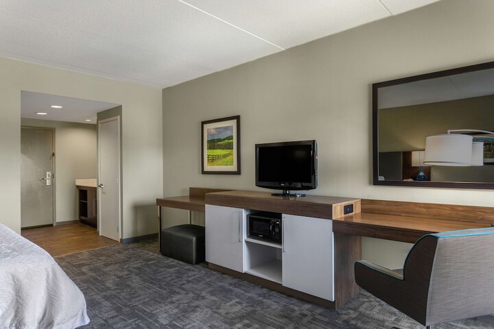 Room 22 of 42