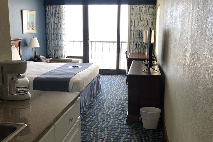 Room 26 of 37