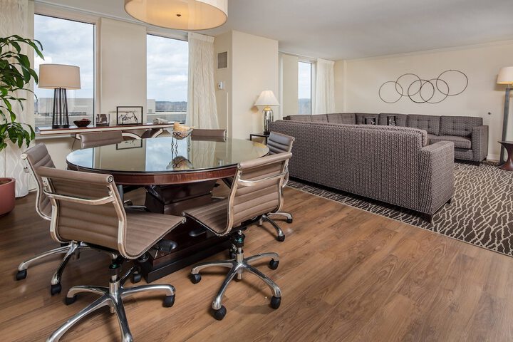 Room 21 of 43