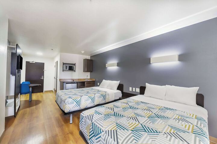 Room 19 of 25
