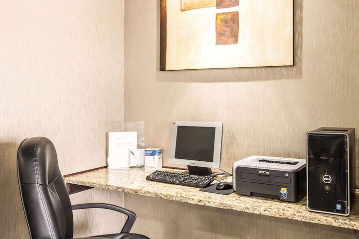 Quality Inn West Plains