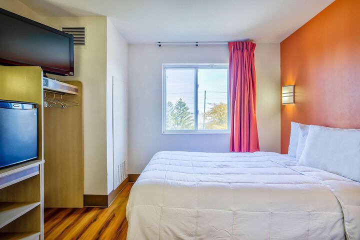 Room 16 of 21