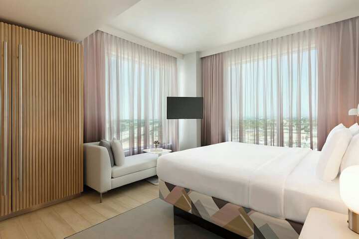 Room 41 of 93