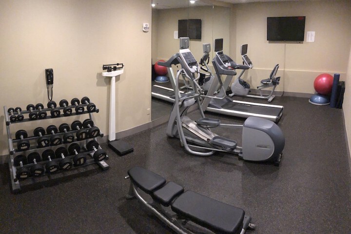 Holiday Inn Express Hotel & Suites St. Paul-Woodbury by IHG