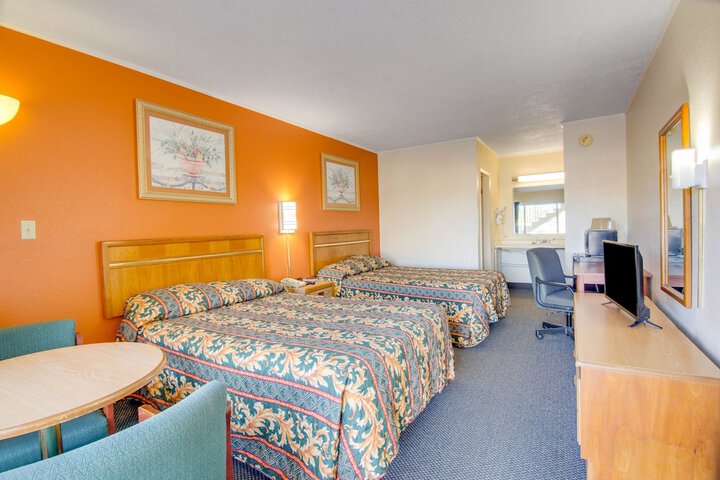 Room 26 of 29