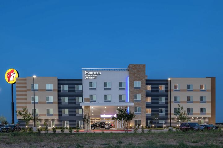 Hotel 4 of 27