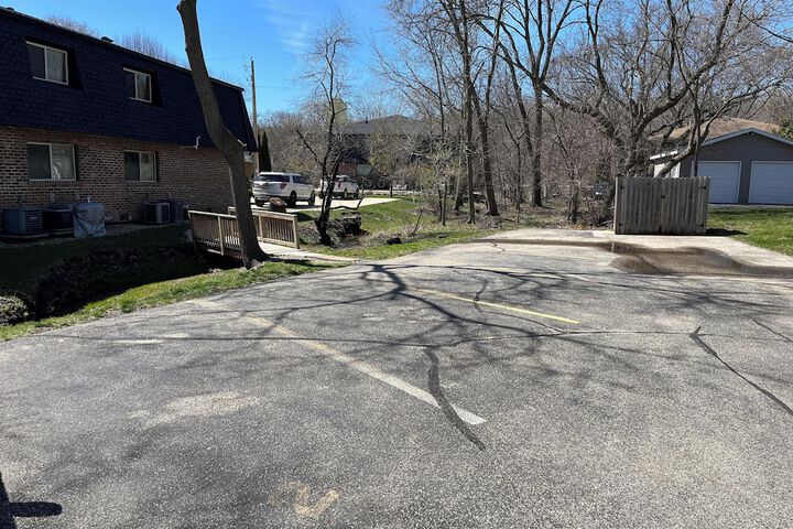 The Overbrook 2BR Pet-friendly Condo Lake Geneva