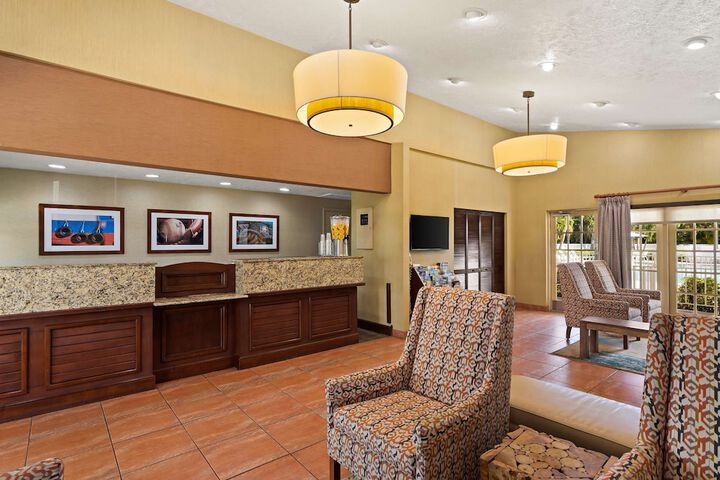 Hotel Interior 7 of 27