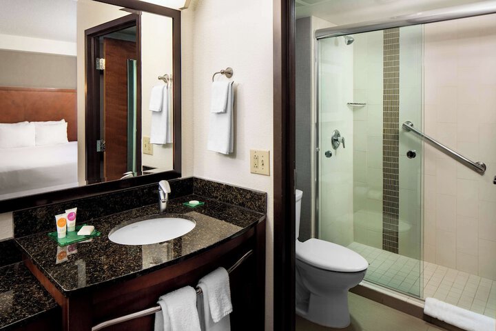 Hyatt Place Roanoke Airport / Valley View Mall
