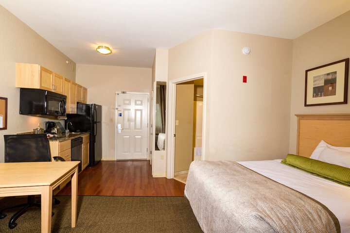 Room 34 of 42