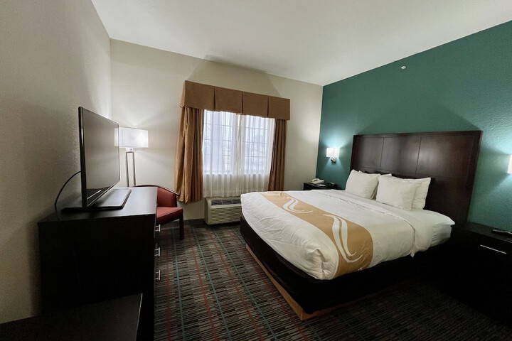 Room 27 of 36