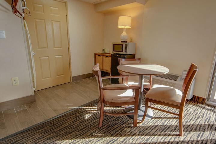 Room 28 of 41
