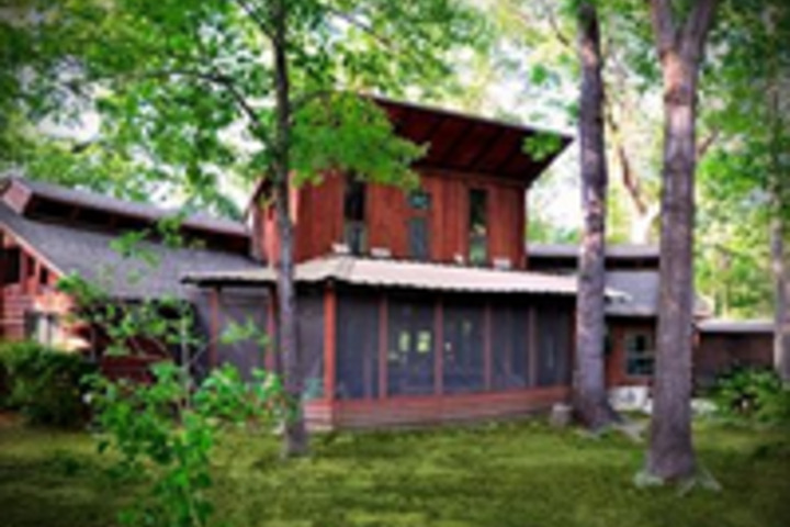 TEXAS FOREST COUNTRY RETREAT