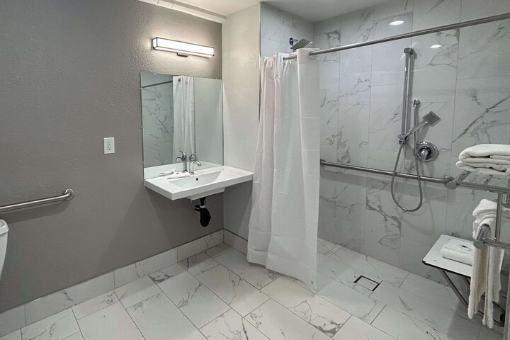 Room 12 of 15