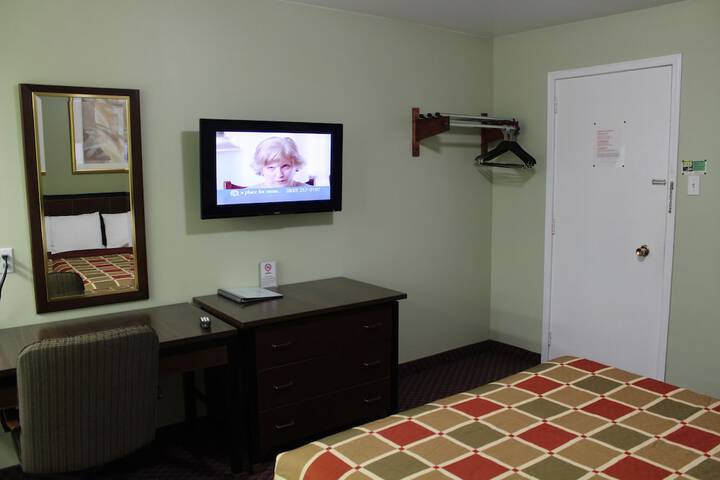 Room 37 of 71