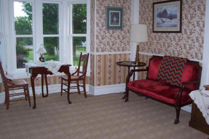 Fitch Hill Inn