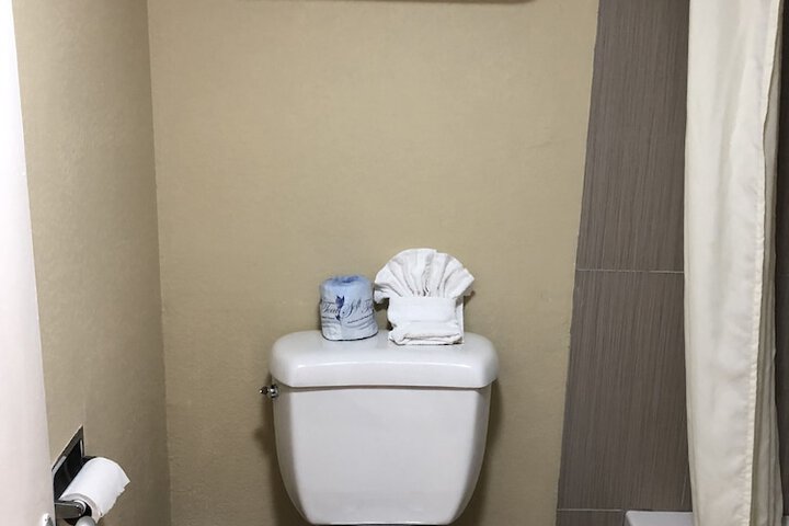 Room 16 of 31